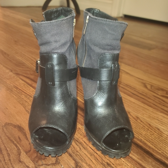 Tory Burch leather and canvas open toe high heel booty size 8 - Picture 6 of 10